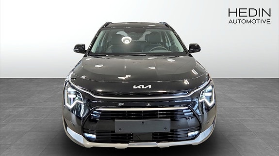 Kia Niro 2 of 12