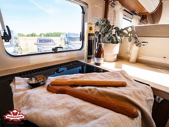 Hymer B 704 Premium Line *Långbädd *AC-Bodel 4 of 22