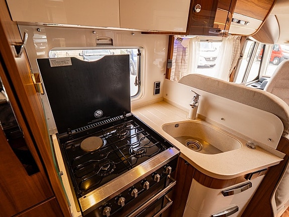Hymer B 704 Premium Line *Långbädd *AC-Bodel 5 of 5