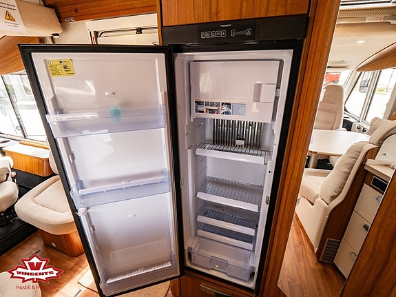 Hymer B 704 Premium Line *Långbädd *AC-Bodel 6 of 22