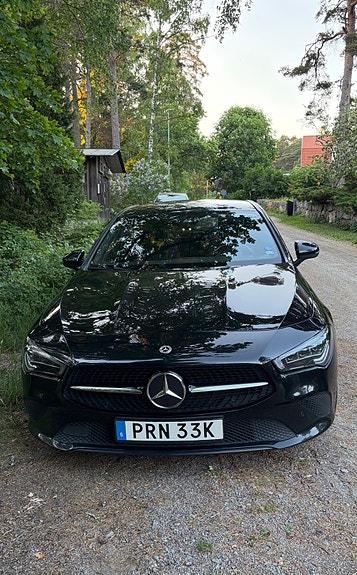 Mercedes-Benz CLA200 4 of 5