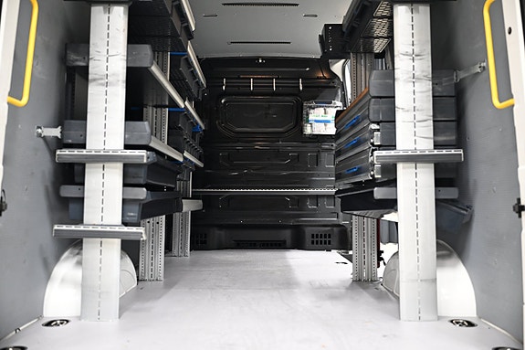 Volkswagen Crafter 8 of 30