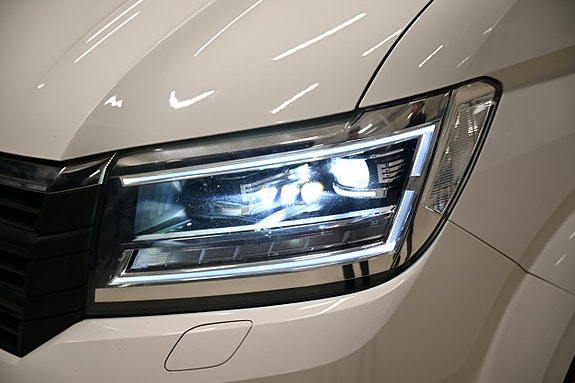 Volkswagen Crafter 3 of 5