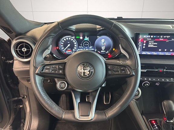 Alfa Romeo Tonale 12 of 25