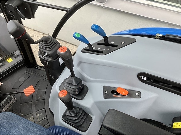 New Holland T4.75S 10 of 12