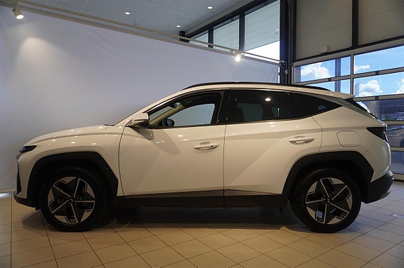 Hyundai Tucson 3 of 5