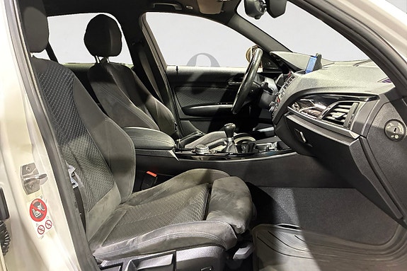 BMW 118d 15 of 17