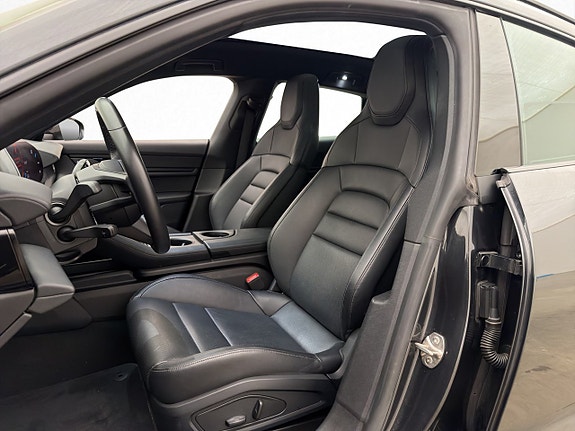 Porsche Taycan 4 11 of 30