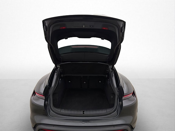 Porsche Taycan 4 9 of 30
