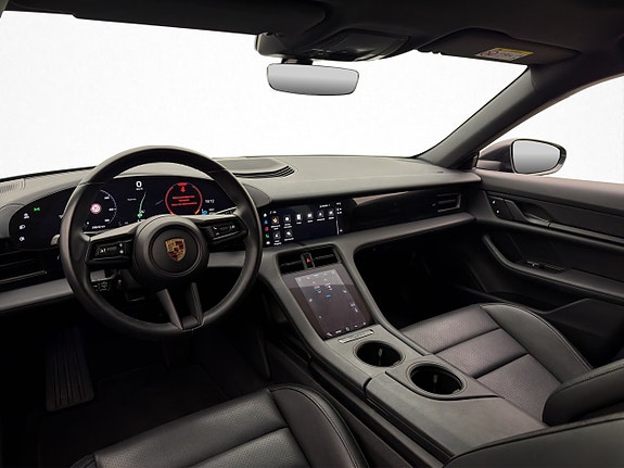 Porsche Taycan 4 14 of 30