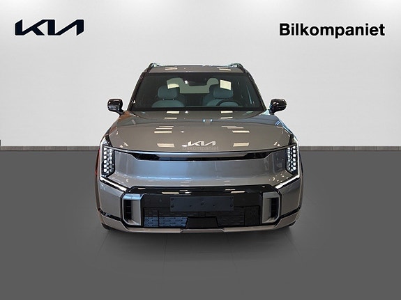 Kia EV9 2 of 17