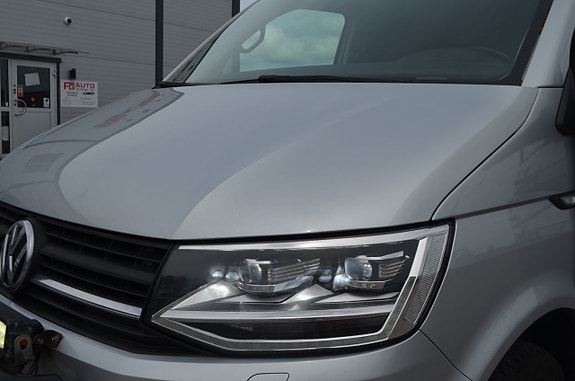 Volkswagen Transporter 12 of 20