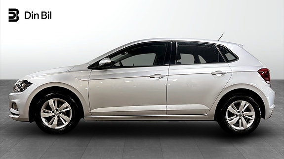 Volkswagen Polo 2 of 5