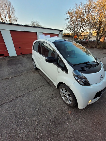 Citroen C-Zero 2 of 5