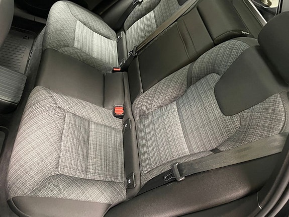 Volvo XC60 5 of 5