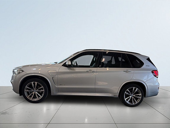 BMW X5 4 of 5