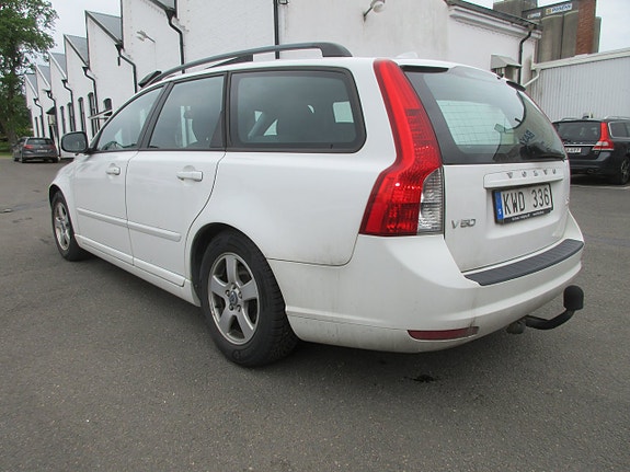 Volvo V50 4 of 30