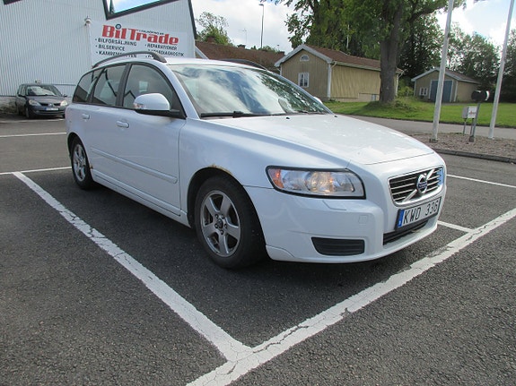 Volvo V50 3 of 30