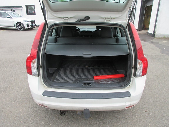 Volvo V50 14 of 30