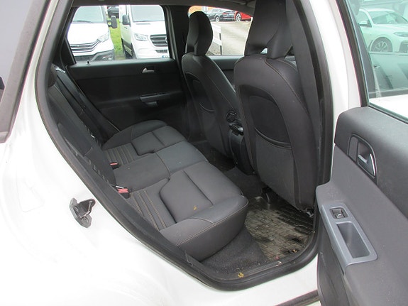 Volvo V50 11 of 30