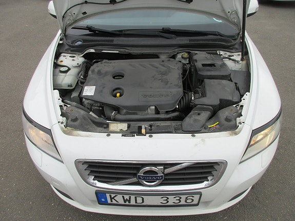 Volvo V50 15 of 30