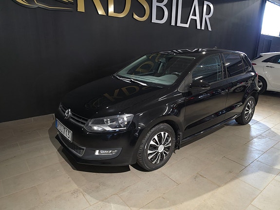 Volkswagen Polo 2 of 5