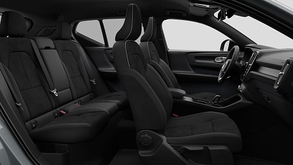 Volvo EX40 12 of 15