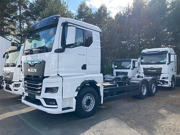 MAN TGX 26.520 6x2-4 chassi 2 of 5