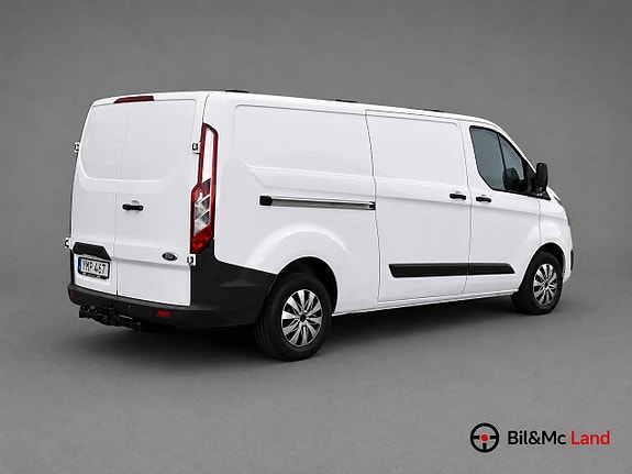 Ford Transit Custom 8 of 16