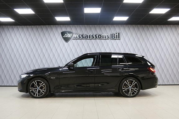 BMW 330e 4 of 30