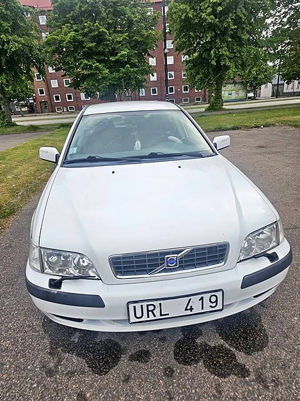 Volvo V40 5 of 5