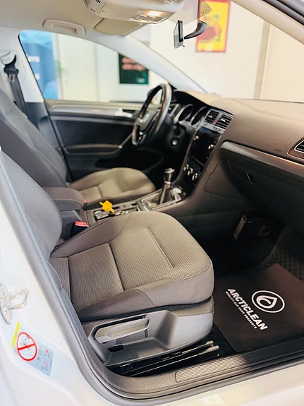 Volkswagen Golf VII 18 of 20