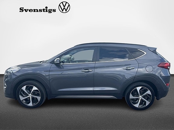 Hyundai Tucson 2 of 5