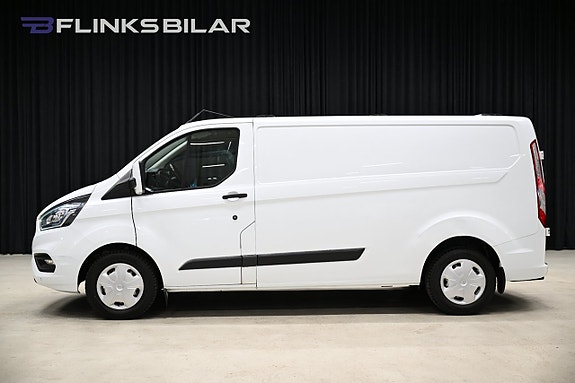 Ford Transit Custom 2 of 26