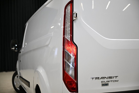 Ford Transit Custom 8 of 26