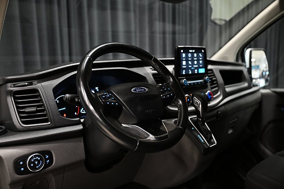 Ford Transit Custom 11 of 26