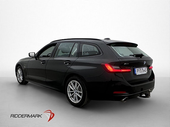 BMW 330e 5 of 5