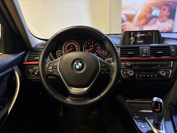BMW 320d 10 of 17