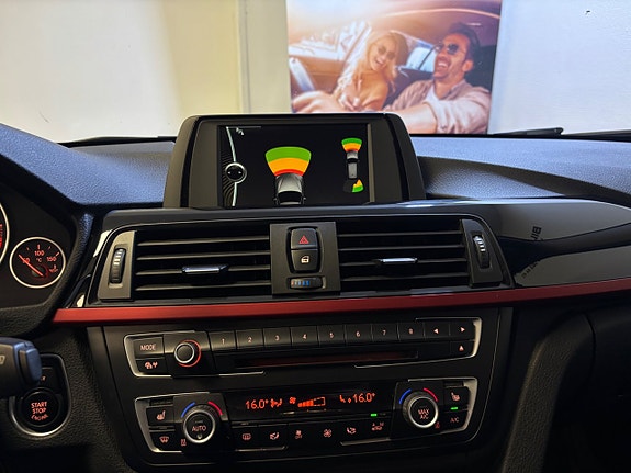 BMW 320d 14 of 17