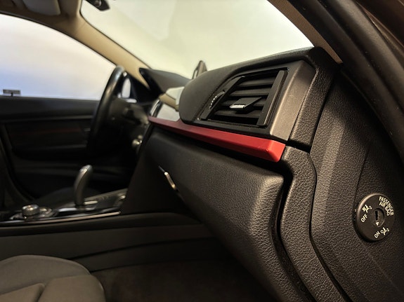 BMW 320d 16 of 17