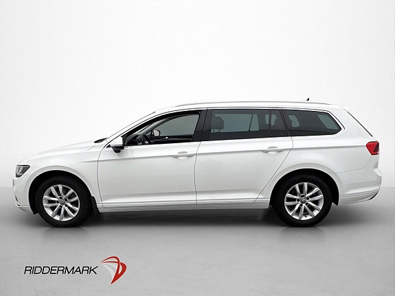 Volkswagen Passat 2 of 5