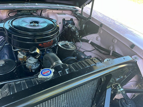 Cadillac Series 62 3 of 5
