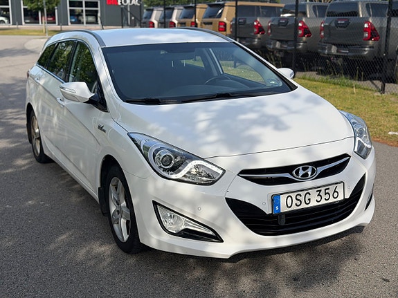 Hyundai i40 3 of 8
