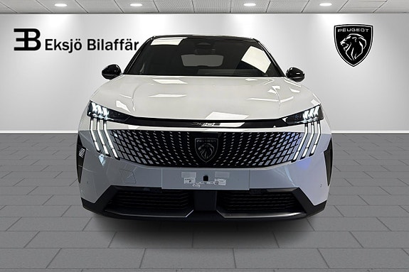 Peugeot 3008 2 of 5