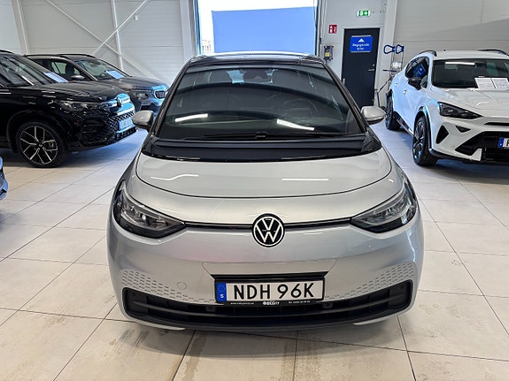 Volkswagen ID.3 2 of 5