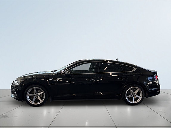 Audi A5 4 of 5