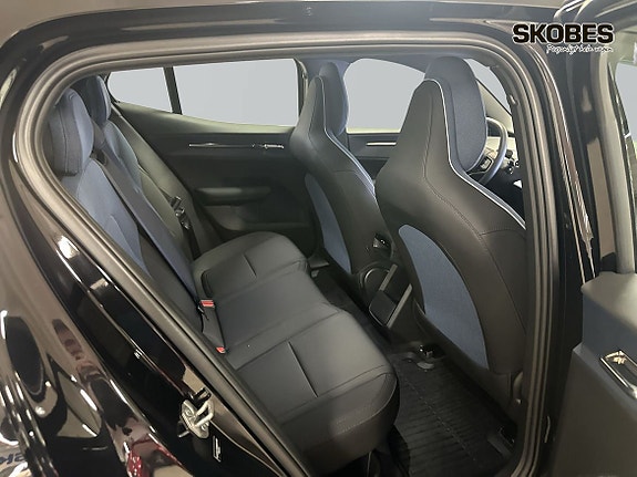 Volvo EX30 19 of 30