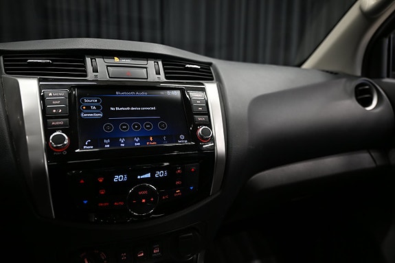 Nissan Navara 29 of 30