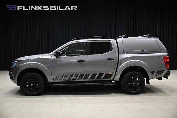 Nissan Navara 2 of 30