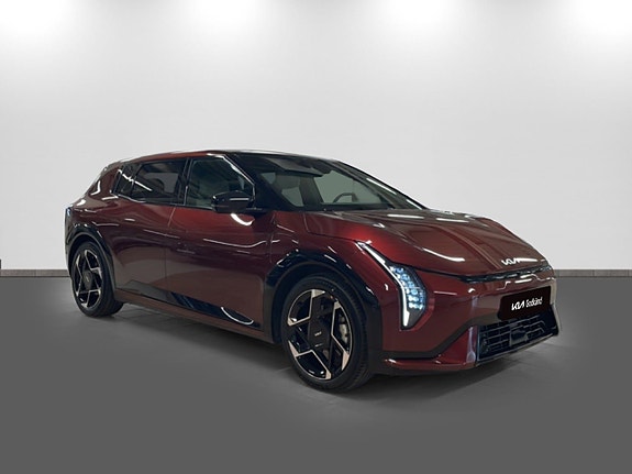 Kia EV4 3 of 14